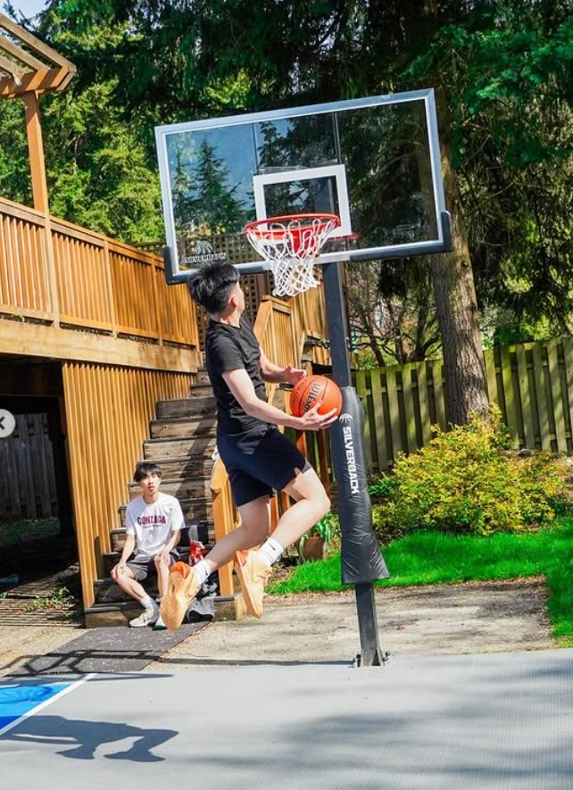 Players training together on an outdoor court